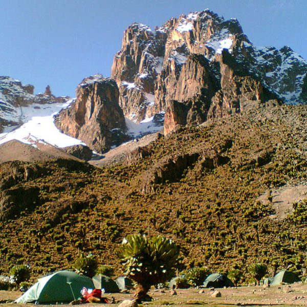 5 Days Mt Kenya Climbing: Sirimon – Down Chogoria Route